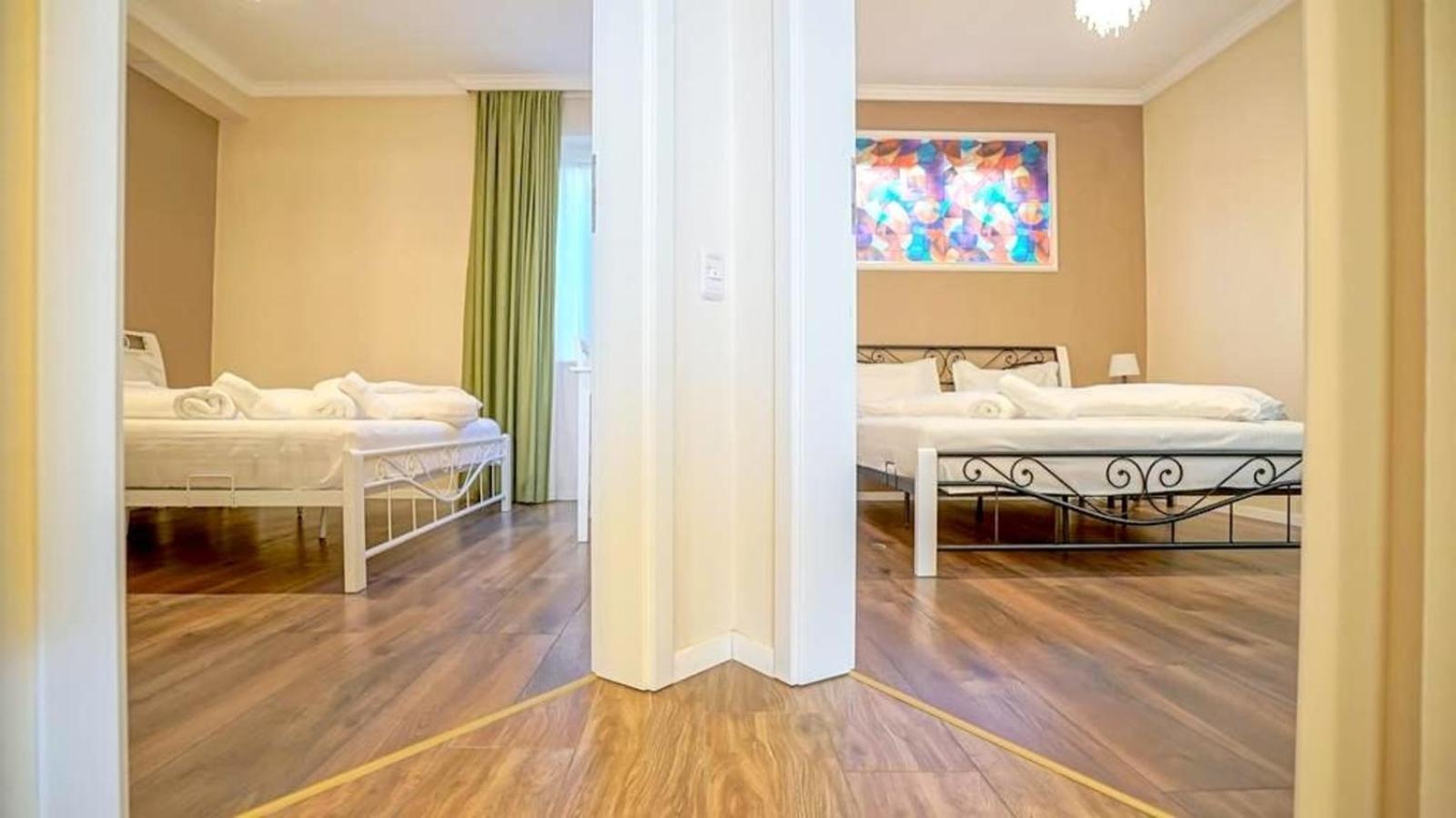 Central Maximus Apartment Brasov Exterior photo