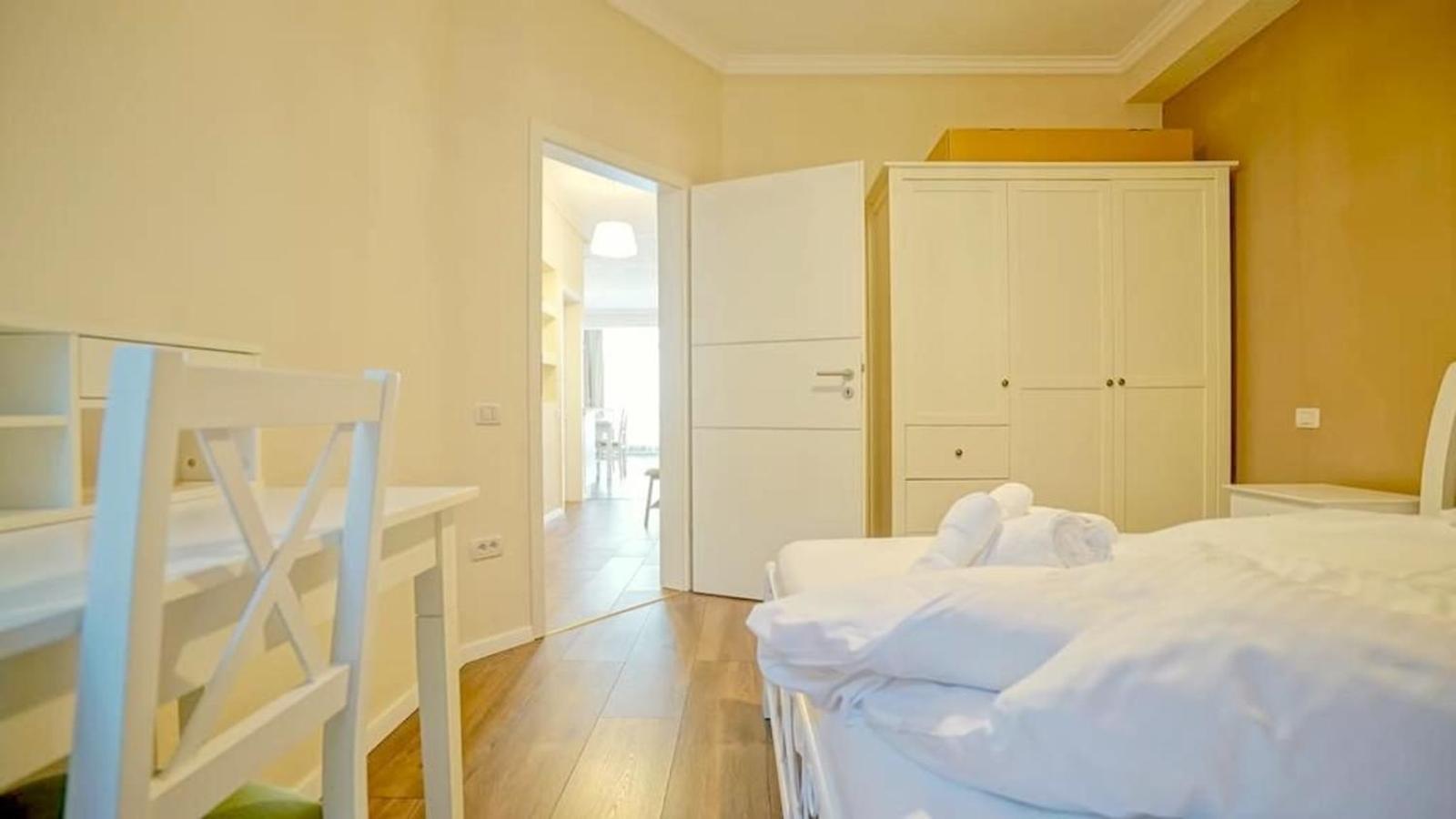 Central Maximus Apartment Brasov Exterior photo